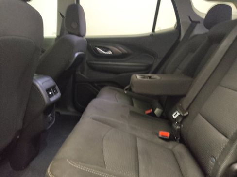 Used 2024 GMC Terrain SLE w/ Driver Convenience Package FWD image 18