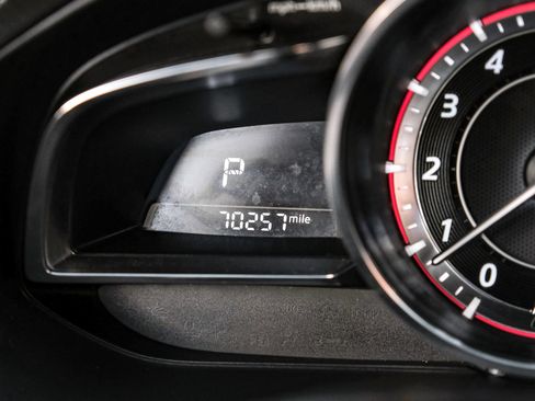 Used 2016 MAZDA MAZDA3 s Grand Touring image 22