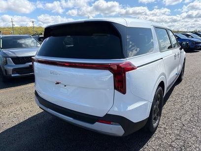 New 2026 Kia Carnival LX
