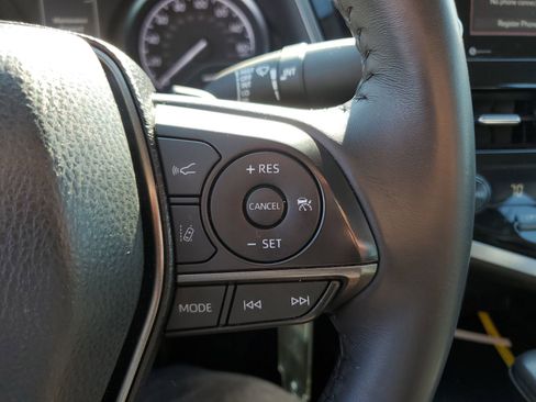 Used 2024 Toyota Camry SE image 21