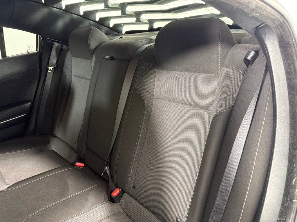 Used 2022 Dodge Charger SXT RWD image 18