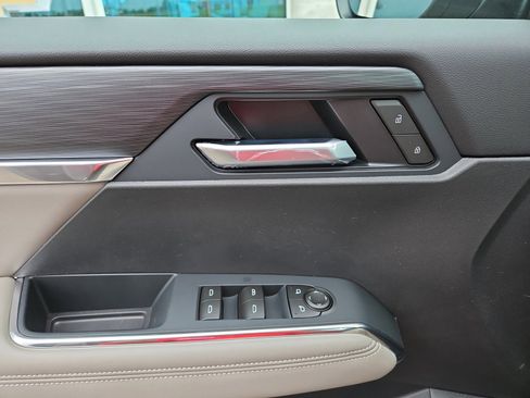 New 2026 GMC Acadia Elevation FWD image 16