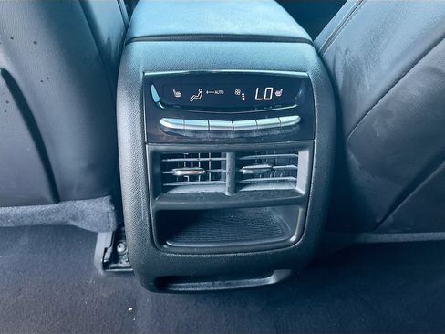 Used 2024 Cadillac XT5 Premium Luxury w/ Technology Package FWD image 27
