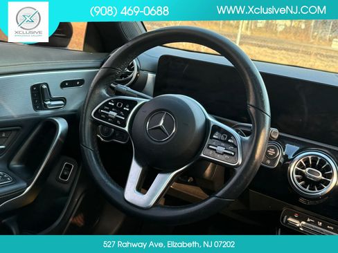 Used 2021 Mercedes-Benz CLA 250 image 10