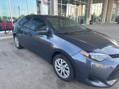 Used 2019 Toyota Corolla LE FWD image 23