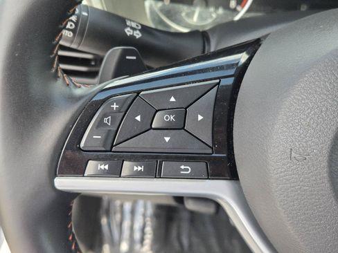 Used 2025 Nissan Altima 2.5 SR FWD image 17