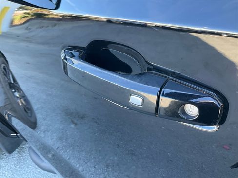 Used 2023 Chevrolet Silverado 1500 RST image 31