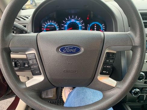 Used 2012 Ford Fusion SE image 18