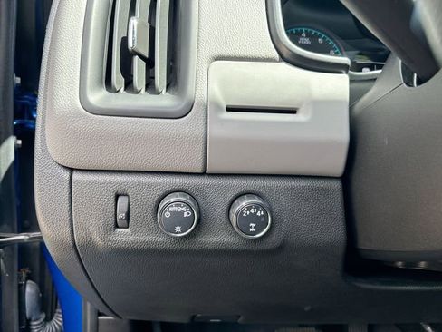 Used 2018 Chevrolet Colorado W/T w/ WT Convenience Package AWD/4WD image 16