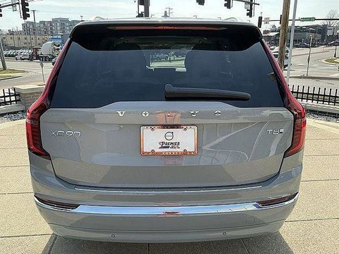 New 2026 Volvo XC90 T8 Ultra w/ Protection Package Premier AWD/4WD image 9