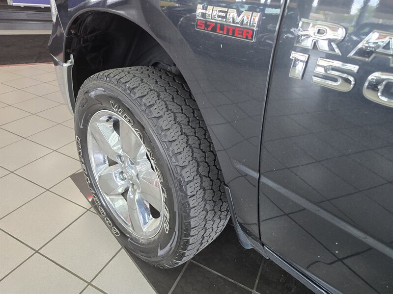 Used 2017 RAM 1500 Big Horn AWD/4WD image 41