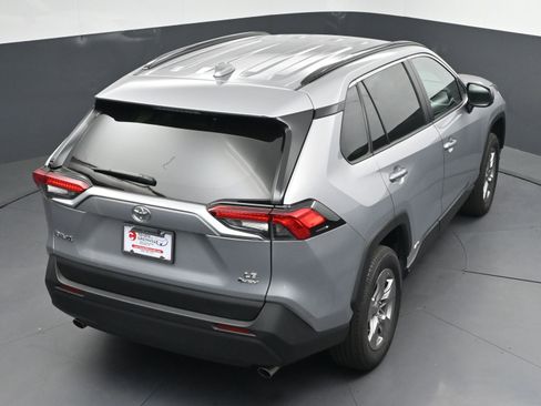Certified 2025 Toyota RAV4 LE image 31