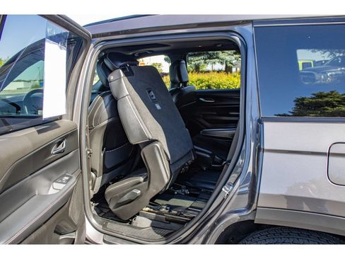 Used 2023 Jeep Grand Cherokee L Laredo AWD/4WD image 20