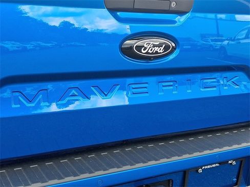 New 2025 Ford Maverick Lobo image 17