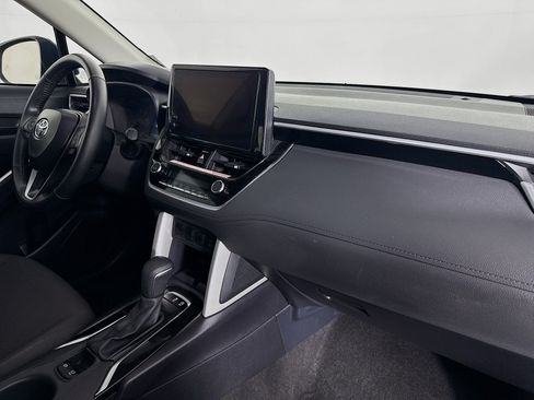 Used 2024 Toyota Corolla Cross LE FWD image 29
