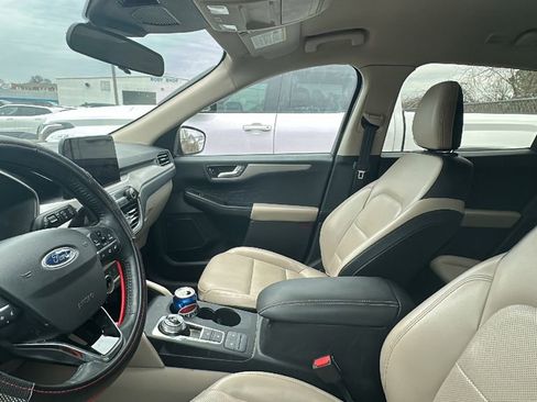 Used 2020 Ford Escape SEL image 6