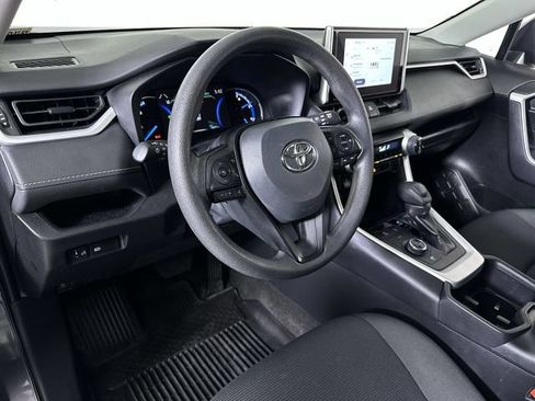 Used 2023 Toyota RAV4 LE AWD/4WD image 10