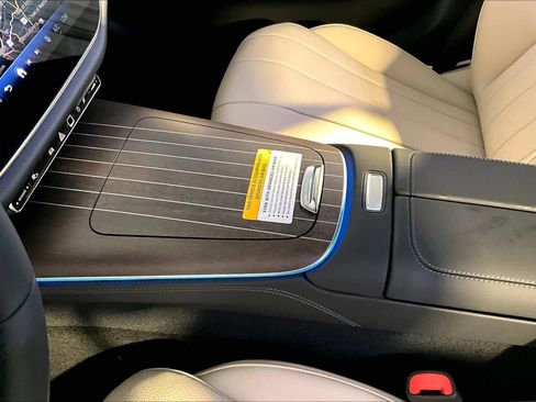 New 2026 Mercedes-Benz E 350 4MATIC Sedan image 10