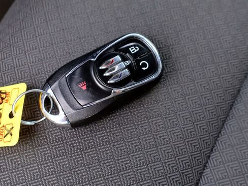 Used 2025 Buick Encore GX Preferred image 33