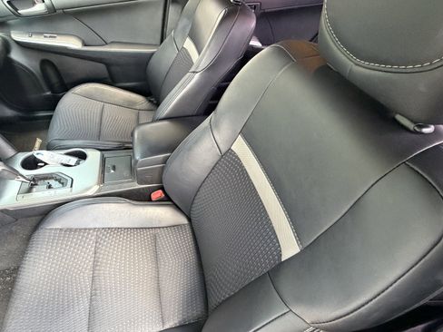 Used 2013 Toyota Camry SE FWD image 15