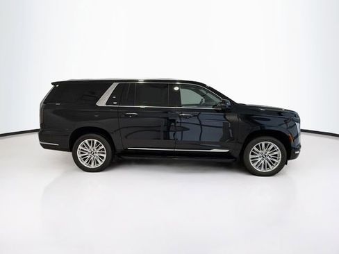 Used 2025 Cadillac Escalade ESV Premium Luxury AWD/4WD image 8