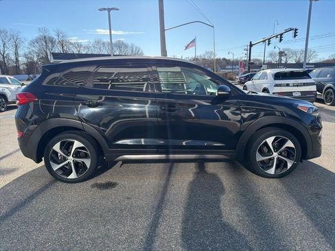 Used 2016 Hyundai Tucson Sport image 5