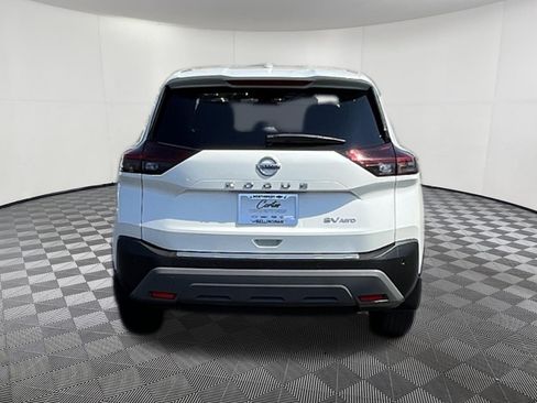 Used 2021 Nissan Rogue SV AWD/4WD image 5