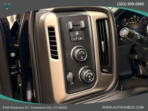 Used 2015 GMC Sierra 2500 Denali w/ Duramax Plus Package AWD/4WD image 29