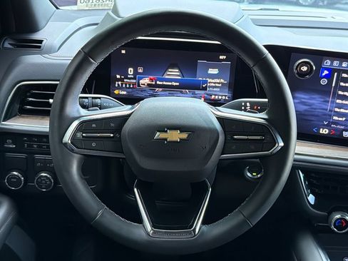 Used 2025 Chevrolet Tahoe High Country RWD image 24