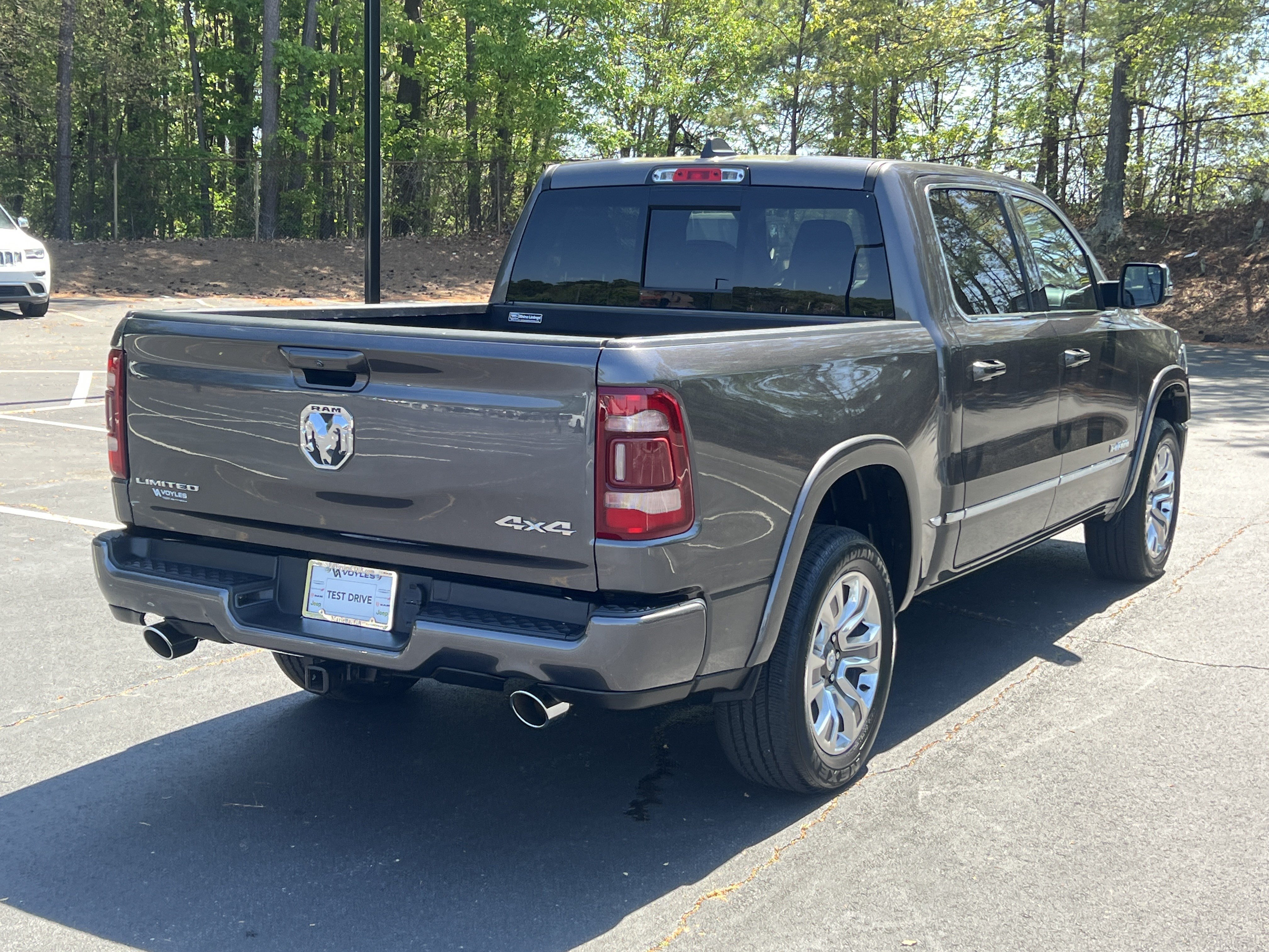 Used 2024 RAM 1500 Limited w/ Body Color Bumper Group AWD/4WD image 8