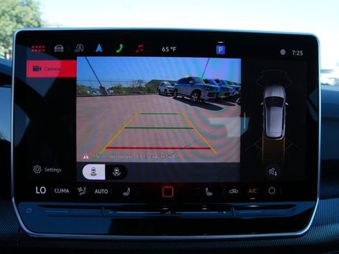 New 2026 Volkswagen GTI SE image 17