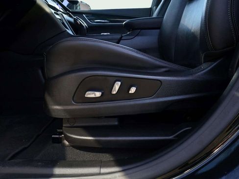 Used 2020 Cadillac XT6 Premium Luxury FWD image 19