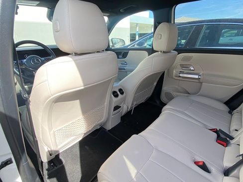 Used 2024 Mercedes-Benz EQB 250+ image 7