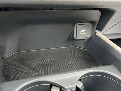 Used 2025 Honda HR-V LX image 23