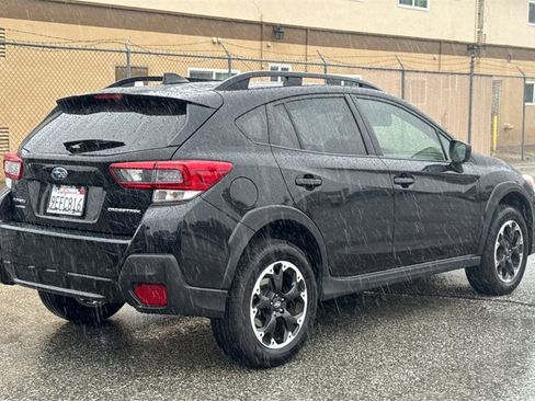 Certified 2023 Subaru Crosstrek 2.0i Premium image 3
