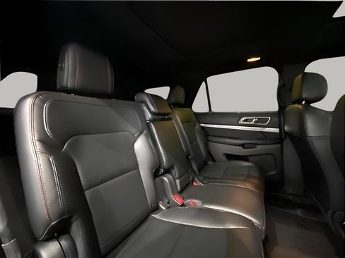 Used 2017 Ford Explorer Sport w/ Equipment Group 401A AWD/4WD image 24