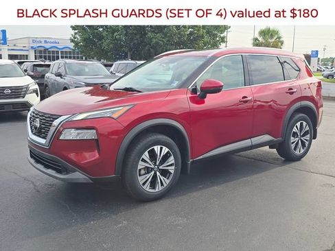 Certified 2021 Nissan Rogue SV w/ Premium Package FWD image 8