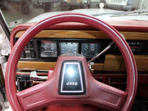 Used 1986 Jeep Grand Wagoneer image 64