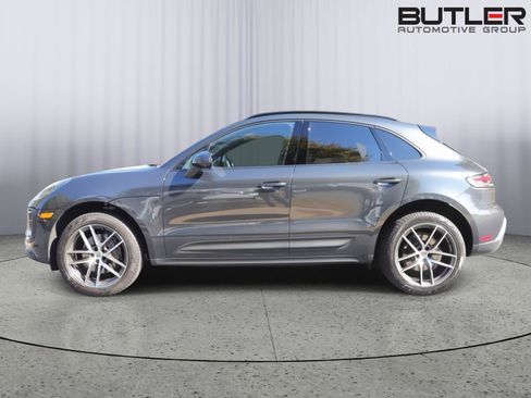Used 2024 Porsche Macan image 4