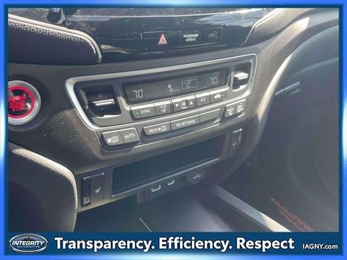 Used 2024 Honda Passport TrailSport image 30