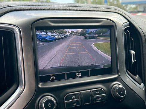 Used 2021 Chevrolet Silverado 1500 LT Trail Boss w/ Convenience Package II AWD/4WD image 13