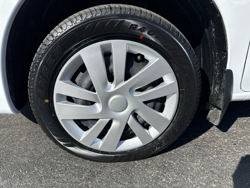 Used 2020 Nissan NV200 SV w/ Sliding Glass Door Package image 9