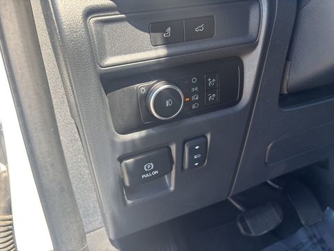 Used 2024 Ford Expedition Max Limited AWD/4WD image 16