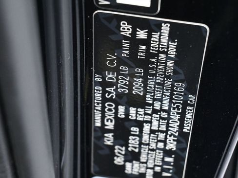 Used 2023 Kia Forte LXS w/ LXS Technology Package image 17