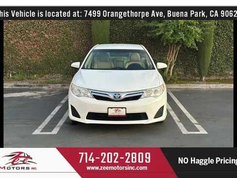Used 2014 Toyota Camry LE image 3