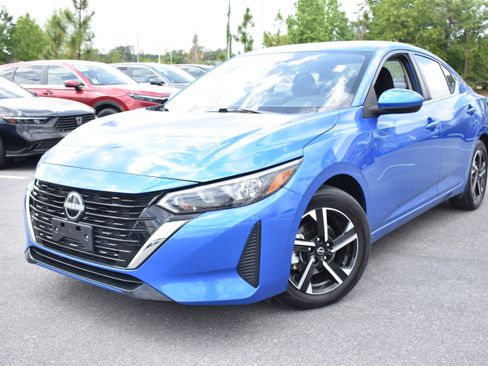 Used 2025 Nissan Sentra SV FWD image 5