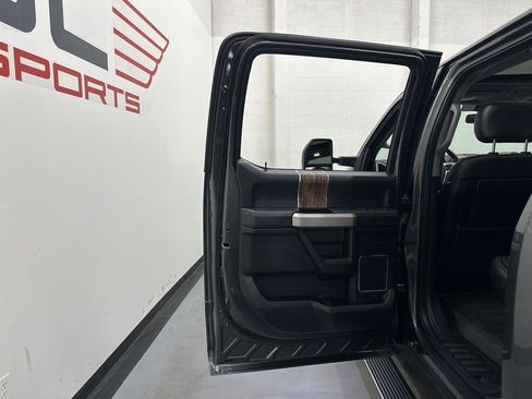 Used 2019 Ford F150 Lariat w/ Equipment Group 502A Luxury AWD/4WD image 50