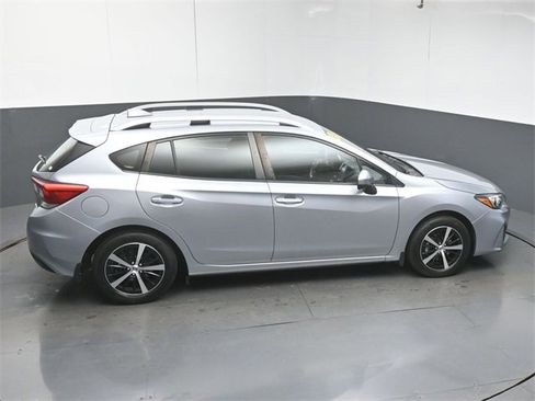 Used 2019 Subaru Impreza 2.0i Premium image 46