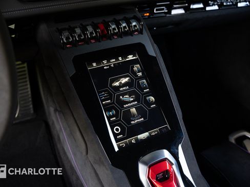 Used 2024 Lamborghini Huracan Sterrato AWD/4WD image 28