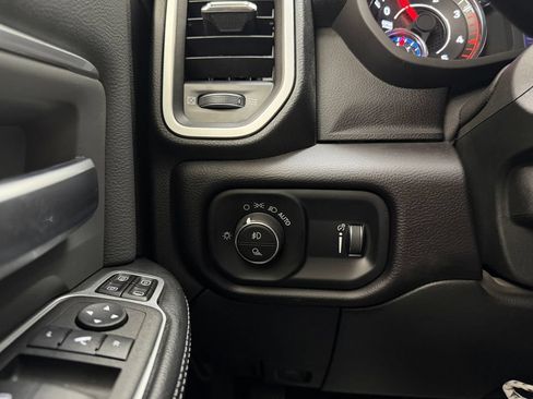 Used 2023 RAM 2500 Big Horn w/ Level 1 Equipment Group AWD/4WD image 19